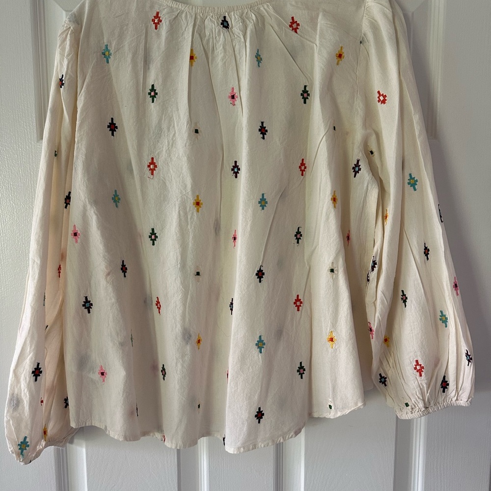 NWTVelvet Women's Cream Embroidered Top - Picture 2 of 4